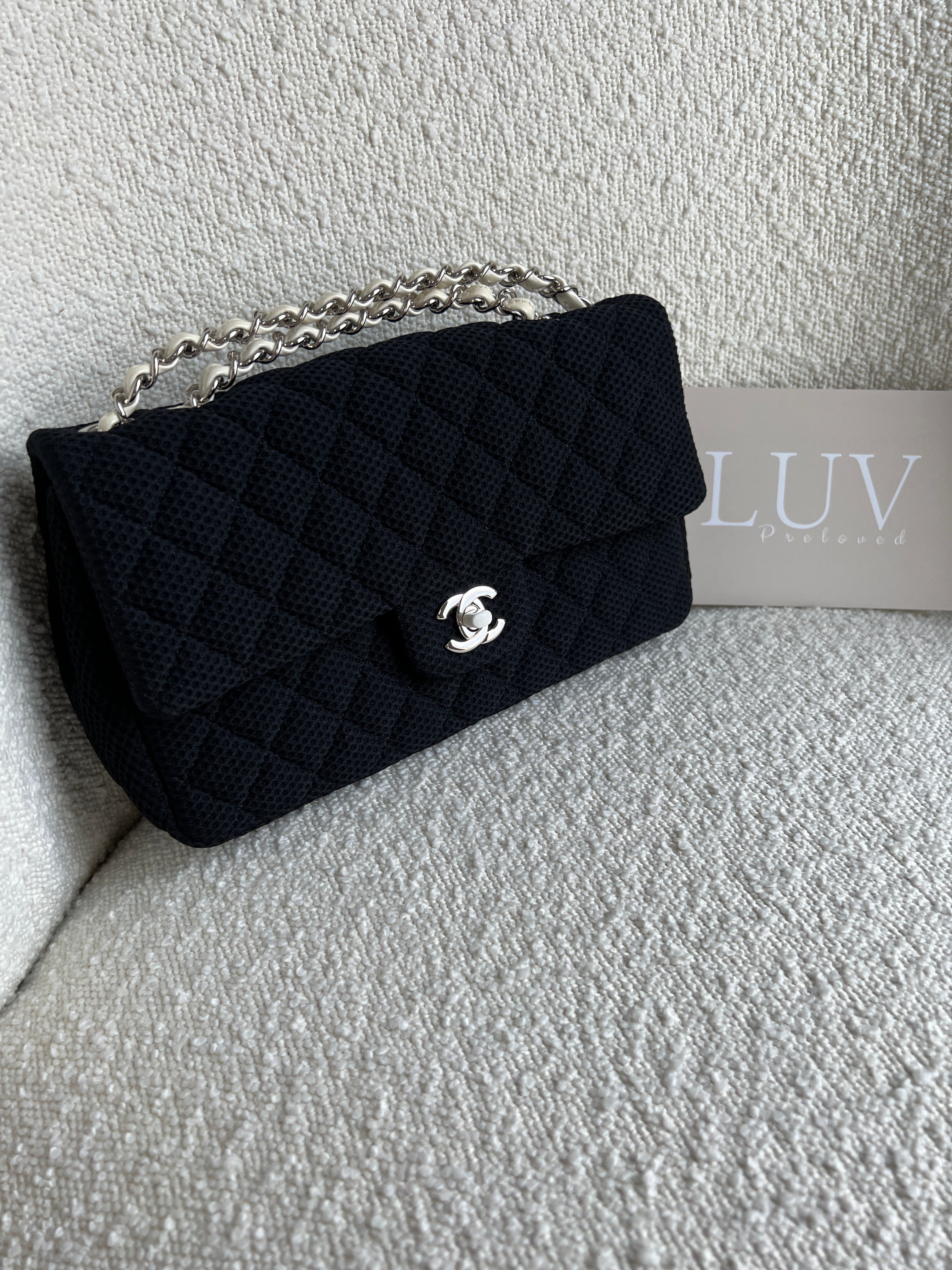 Chanel Seasonal Single Flap Bag Medium Lambskin Leather – l'Étoile
