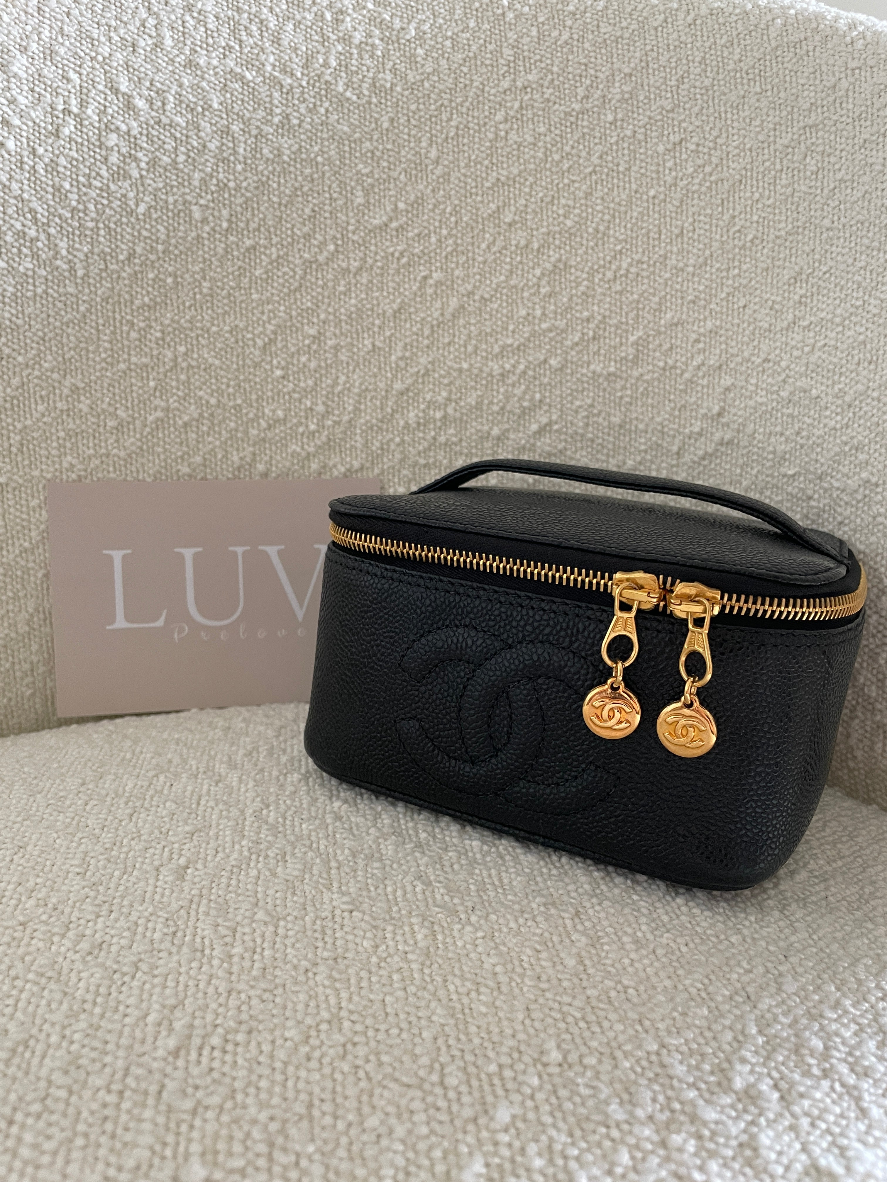 CHANEL Caviar Vanity Bag Black *RARE* – LUV Preloved