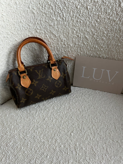 AZIM WIGAN (UK) PRE LOVED: VERY RARE LOUIS VUITTON BAG made in